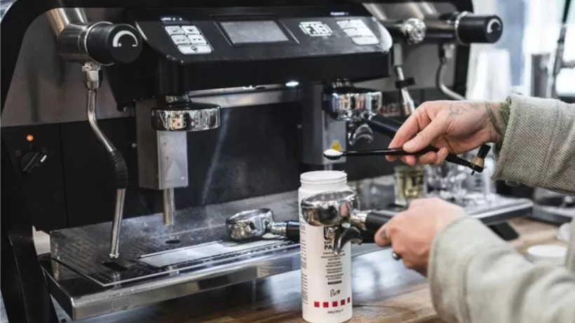 How Pressure Control Enhances the Performance of Industrial Coffee Machines